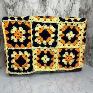 Vintage Crocheted Retro Toilet Paper Cover